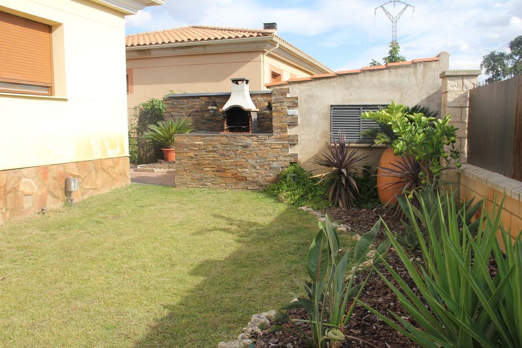 Villa Sierra De Gata Santibanez el Alto 外观 照片